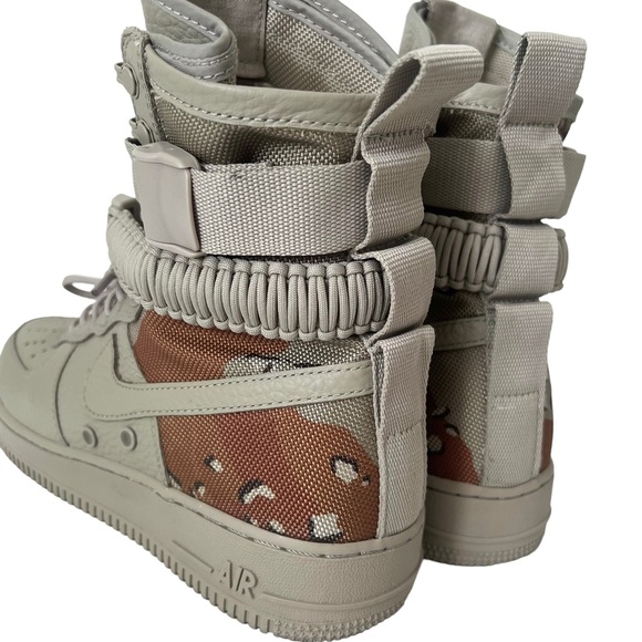 Nike Men’s SF Air Force 1 sneakers - Picture 5 of 7